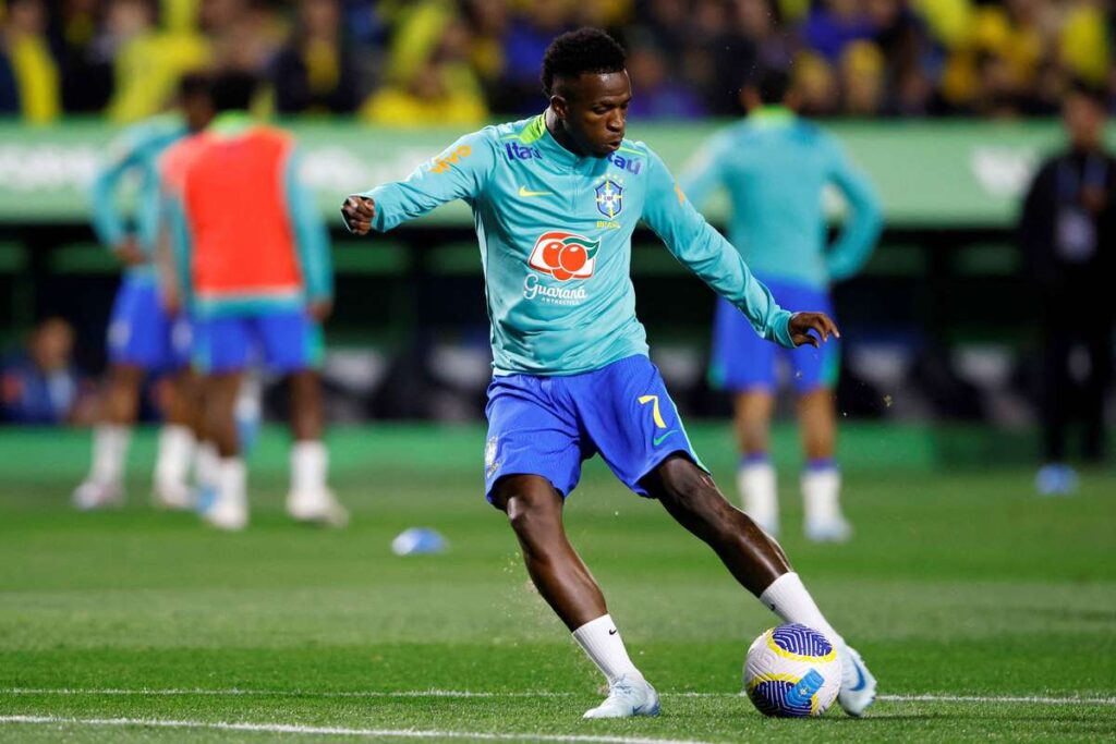 Vinicius reemplazará a Rodrygo cuando Brasil enfrente a Venezuela en la eliminatoria para el Mundial