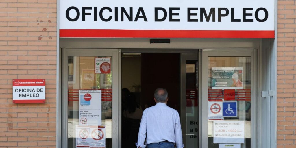 Senior employment rebounds in September. Improvement or mirage?