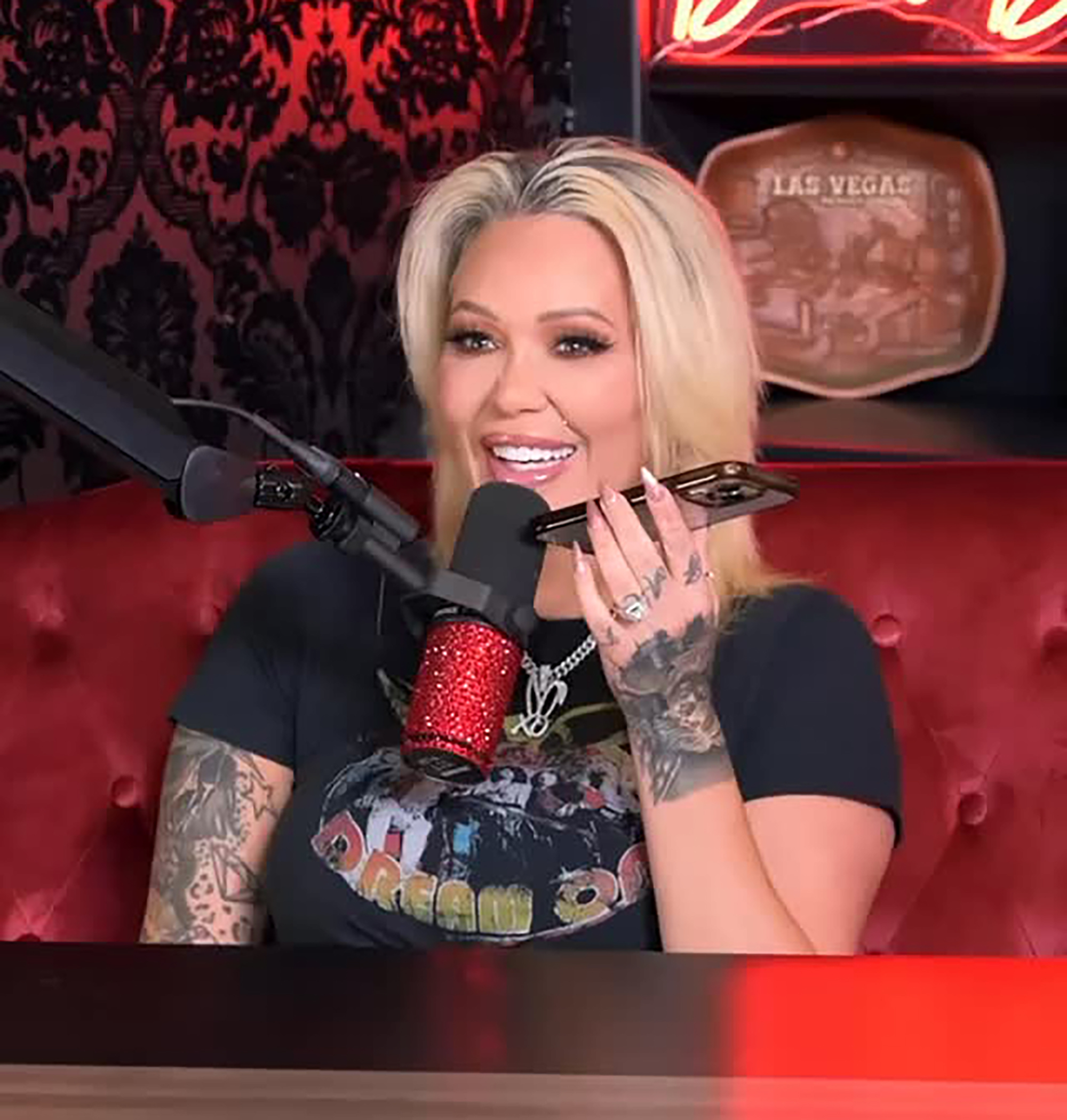 Bunnie Xo discussing the incident on her Dumb Blonde podcast.