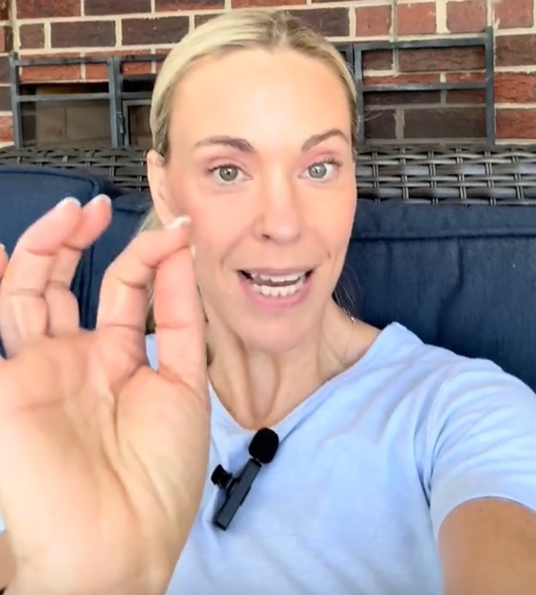 Kate Gosselin on TikTok explaining her Christmas budgeting system.