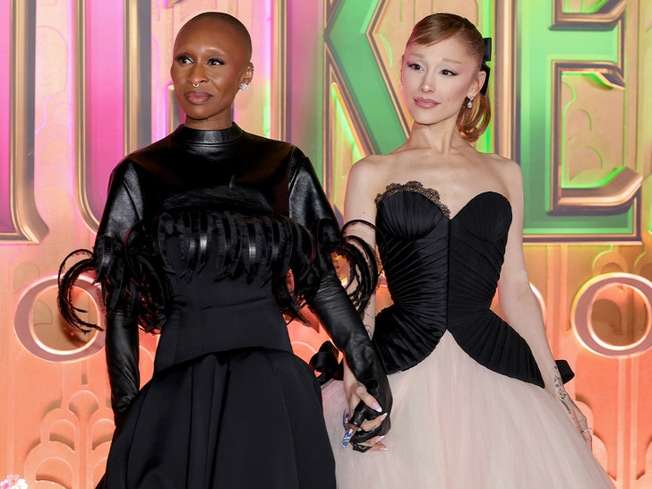 Green carpet arrivals at the Wicked: For Good New York premiere at Lincoln Center.