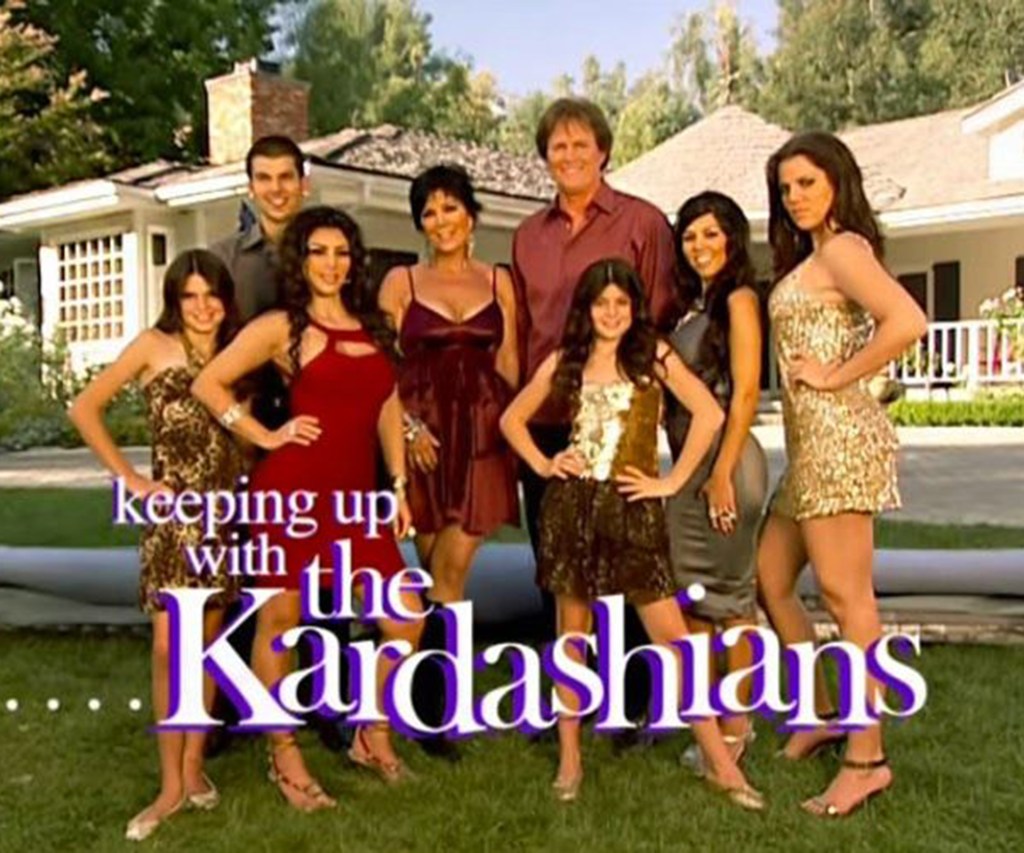 Keeping Up with the Kardashians old credits image showing 8 family members.