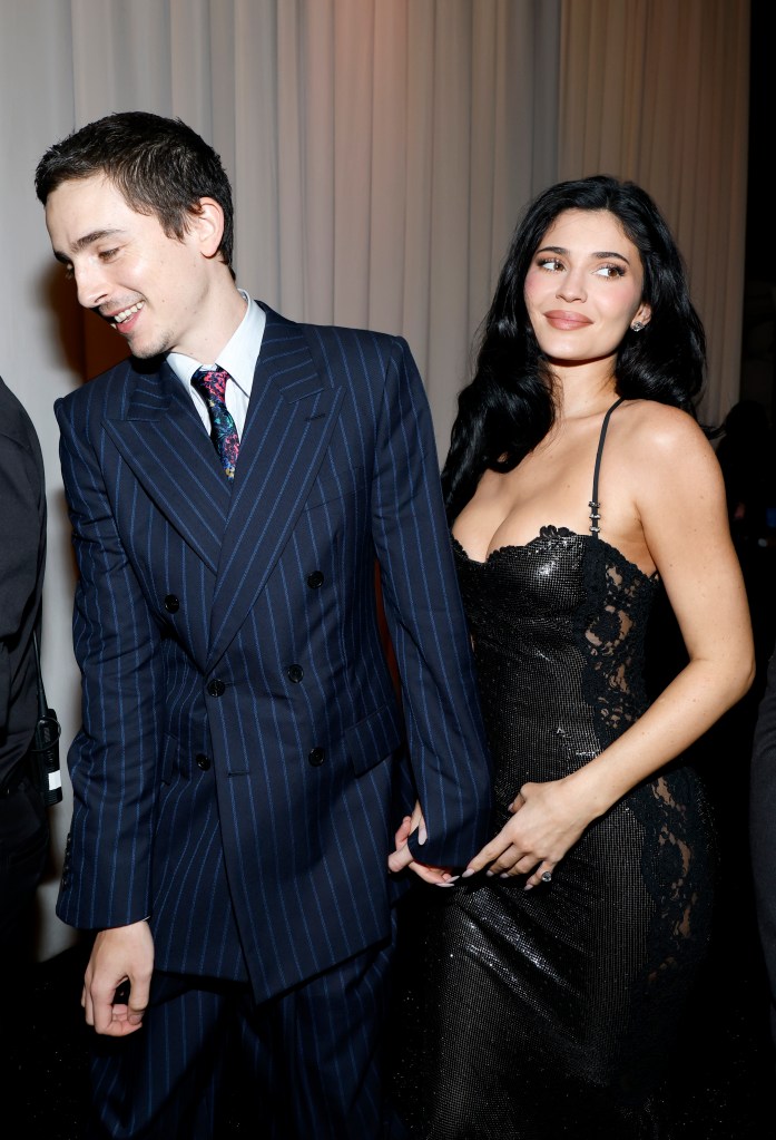 Kylie Jenner and Timoth�e9e Chalamet pose together at the 31st Annual Critics Choice Awards.
