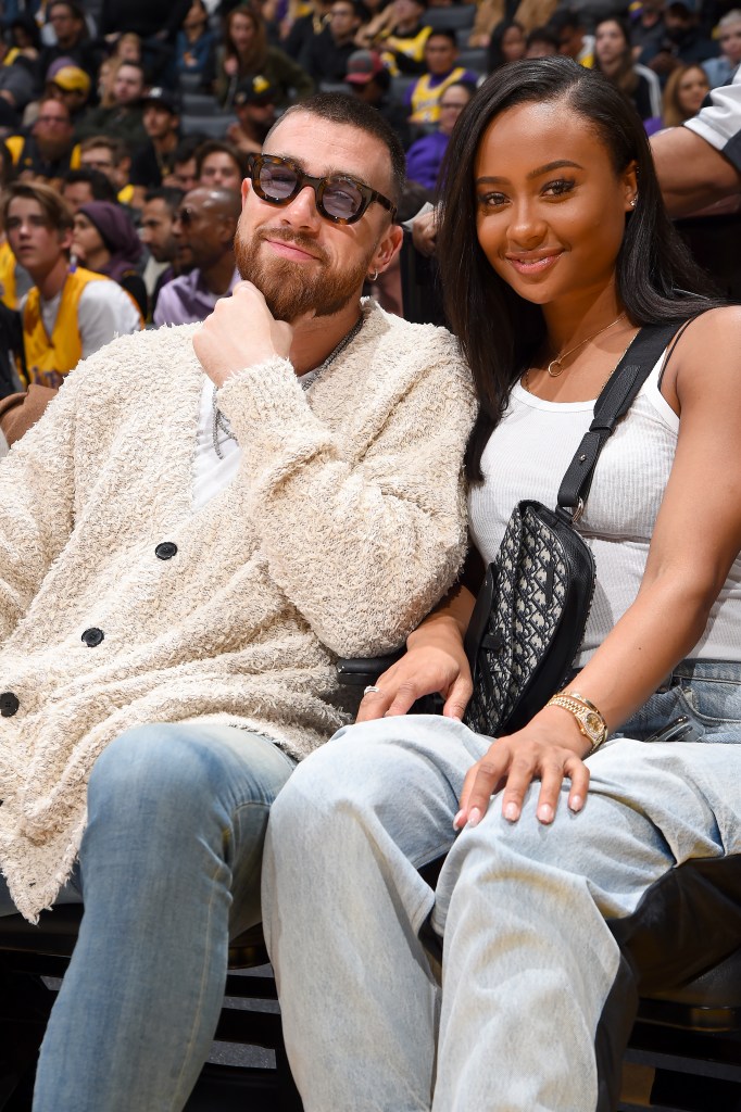 Travis Kelce and Kayla Nicole attend a Lakers-Grizzlies game at Staples Center on Feb. 21, 2020.