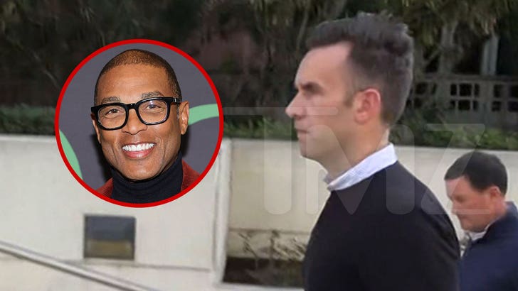 Tim Malone at the courthouse supporting Don Lemon