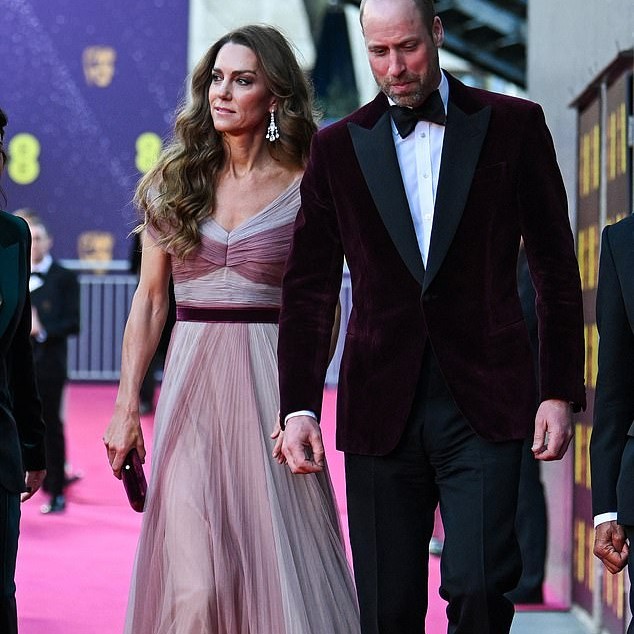 Jennifer Aniston Goes Instagram-Official With Jim Curtis, ‘My Love’