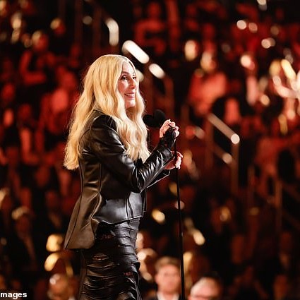 Jennifer Aniston Goes Instagram-Official With Jim Curtis, ‘My Love’