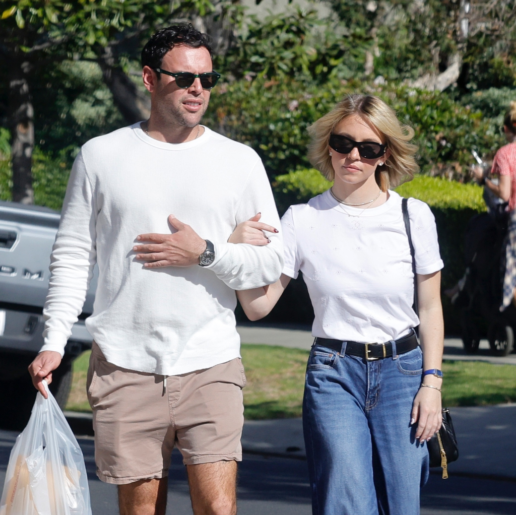Sydney Sweeney and Scooter Braun had a fun karaoke night in Ventura, Calif. The couple, pictured here going for a walk in Brentwood, Calif., earlier this month, both brought the house down with their performances. - BACKGRID