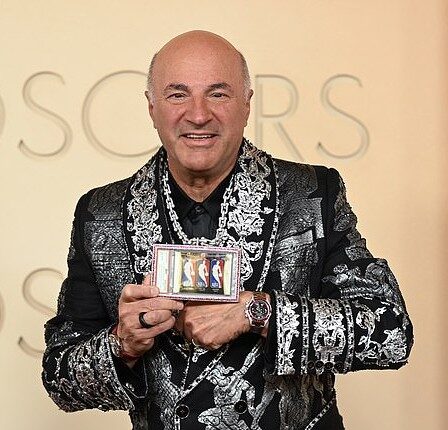 Kevin O'Leary turned heads at the Oscars with a piece of sports memorabilia worth $30 million - Daily Mail US