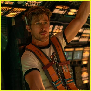 Lead image for article - Just Jared