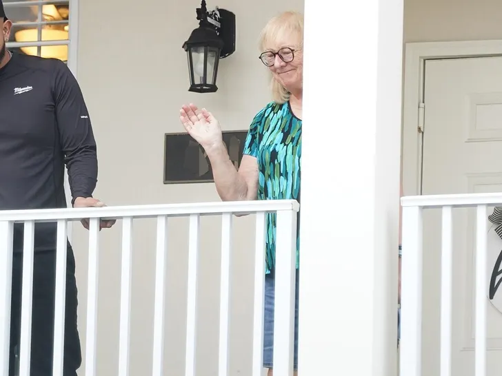 Donna's New Windows - Backgrid