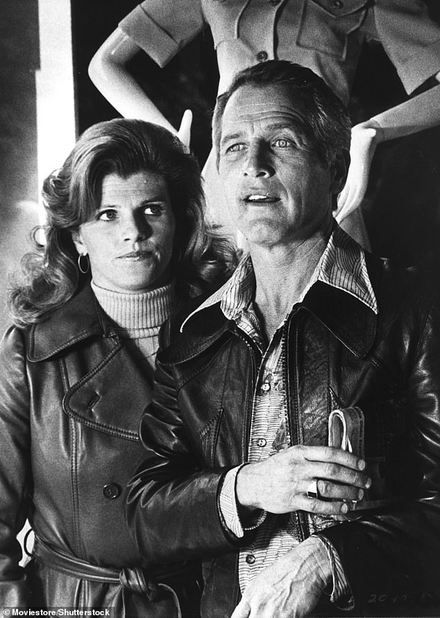 Jennifer Warren as Francine with Paul Newman in Slap Shot (1977)